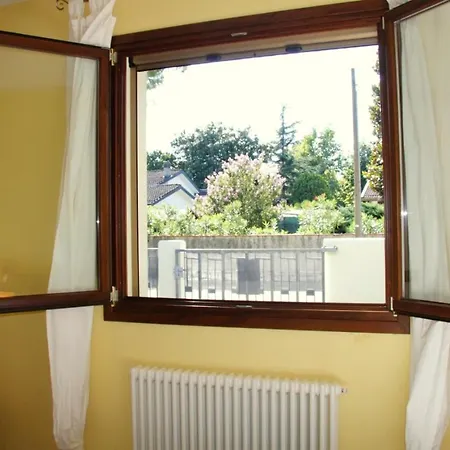 Sole Лидо-ди-Скакки